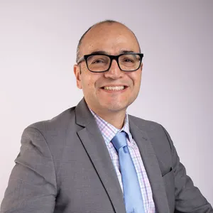 professional headshot of Salvador Contreras